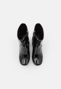Steve Madden Profuse - Enkellaarsjes Met Hoge Hak - Black 11 Steve Madden Profuse - Enkellaarsjes Met Hoge Hak - Black -Steve Madden 13b07d59c7f845f79336befd3e82dfef