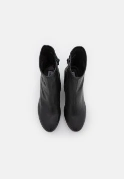 Steve Madden Jassy - Enkellaarsjes Met Plateauzool - Black -Steve Madden 1f43d69061264b628ab0ae8da98e04c3