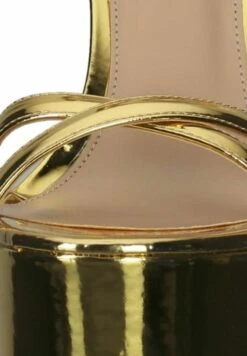 Steve Madden Sandalen Met Hoge Hak - Gold 12 Steve Madden Sandalen Met Hoge Hak - Gold -Steve Madden 394dd672f1cc4fba81f032cfe19cb8b3