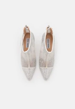 Steve Madden Valentia - Korte Laarzen - Ivory -Steve Madden 3f5993bdda594714a9b7759d6c27339c