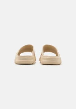 Steve Madden Charge - Badslippers - Sand -Steve Madden 41f8a456e9a74d2ba5ad939842a59628