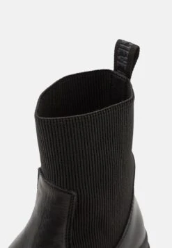 Steve Madden Jzelda - Korte Laarzen - Black -Steve Madden 4924ba0aae9143abb0b1e0152a298b7b