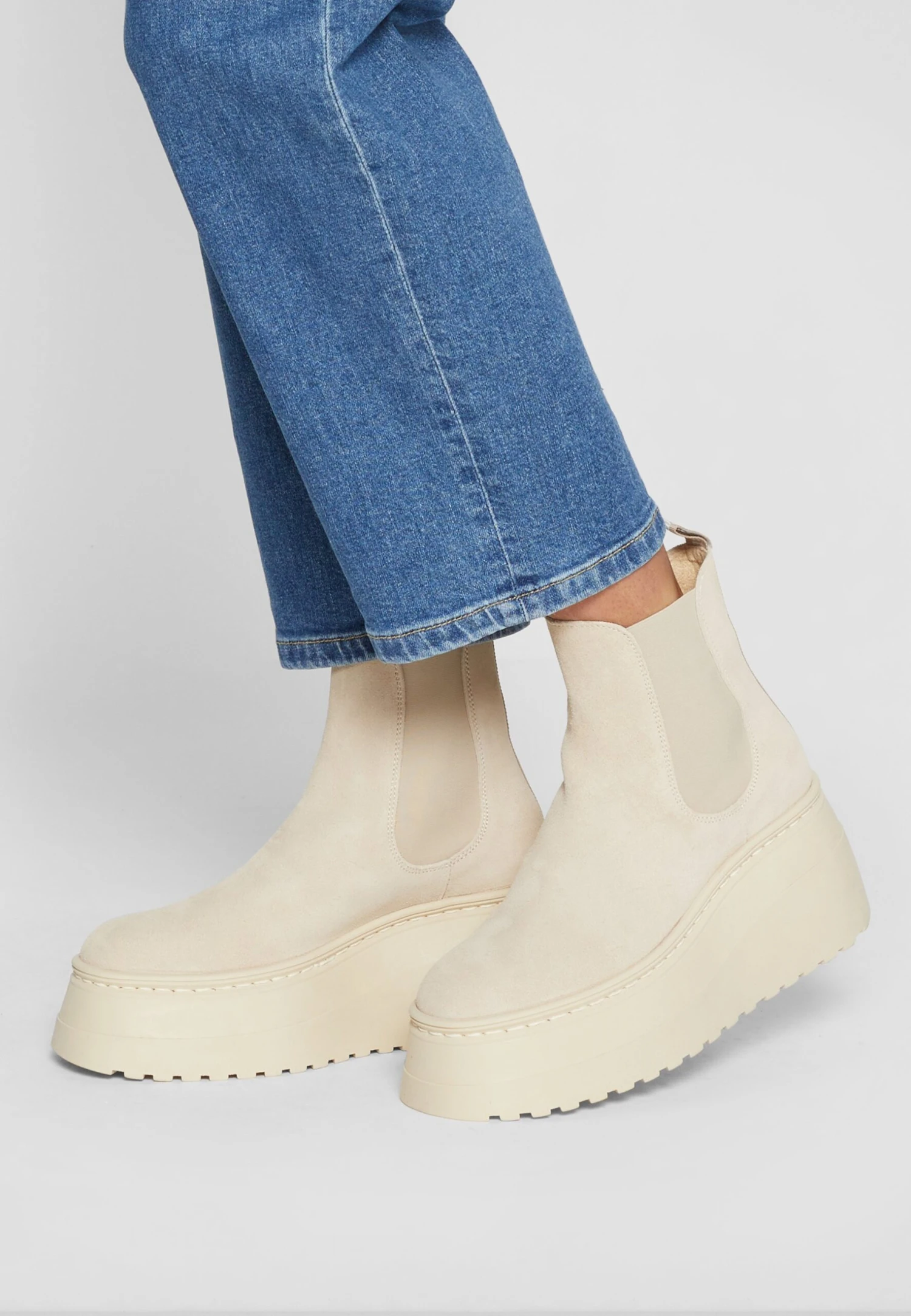 Steve Madden Pegasus - Enkellaarsjes Met Sleehak - Beige 1 Steve Madden Pegasus - Enkellaarsjes Met Sleehak - Beige