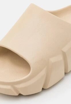 Steve Madden Charge - Badslippers - Sand -Steve Madden 6e5f44296a304fc3856df91914a9ea0e