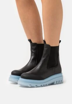 Steve Madden Myrtha - Enkellaarsjes Met Plateauzool - Black/Light Blue