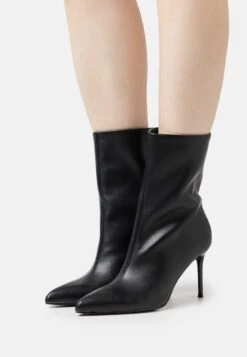 Steve Madden Lyricals - Korte Laarzen - Black