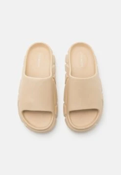 Steve Madden Charge - Badslippers - Sand -Steve Madden 8271ce74782b4d27afced8343f6dde8f