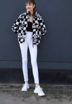 Steve Madden Sneakers Laag - White 12 Steve Madden Sneakers Laag - White -Steve Madden 884e028d4bb4460ea4f2fafbba8edc75