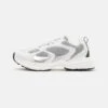 Steve Madden Prins - Sneakers Laag - White/Silver