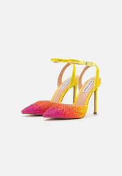 Steve Madden Revert - Sandalen - Fuchsia 8 Steve Madden Revert - Sandalen - Fuchsia -Steve Madden a1363de9401f4f07a032e93eca55df42