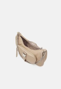Steve Madden Blou Set - Schoudertas - Beige 10 Steve Madden Blou Set - Schoudertas - Beige -Steve Madden a7900b8930194a9aa0e35656aab95c27