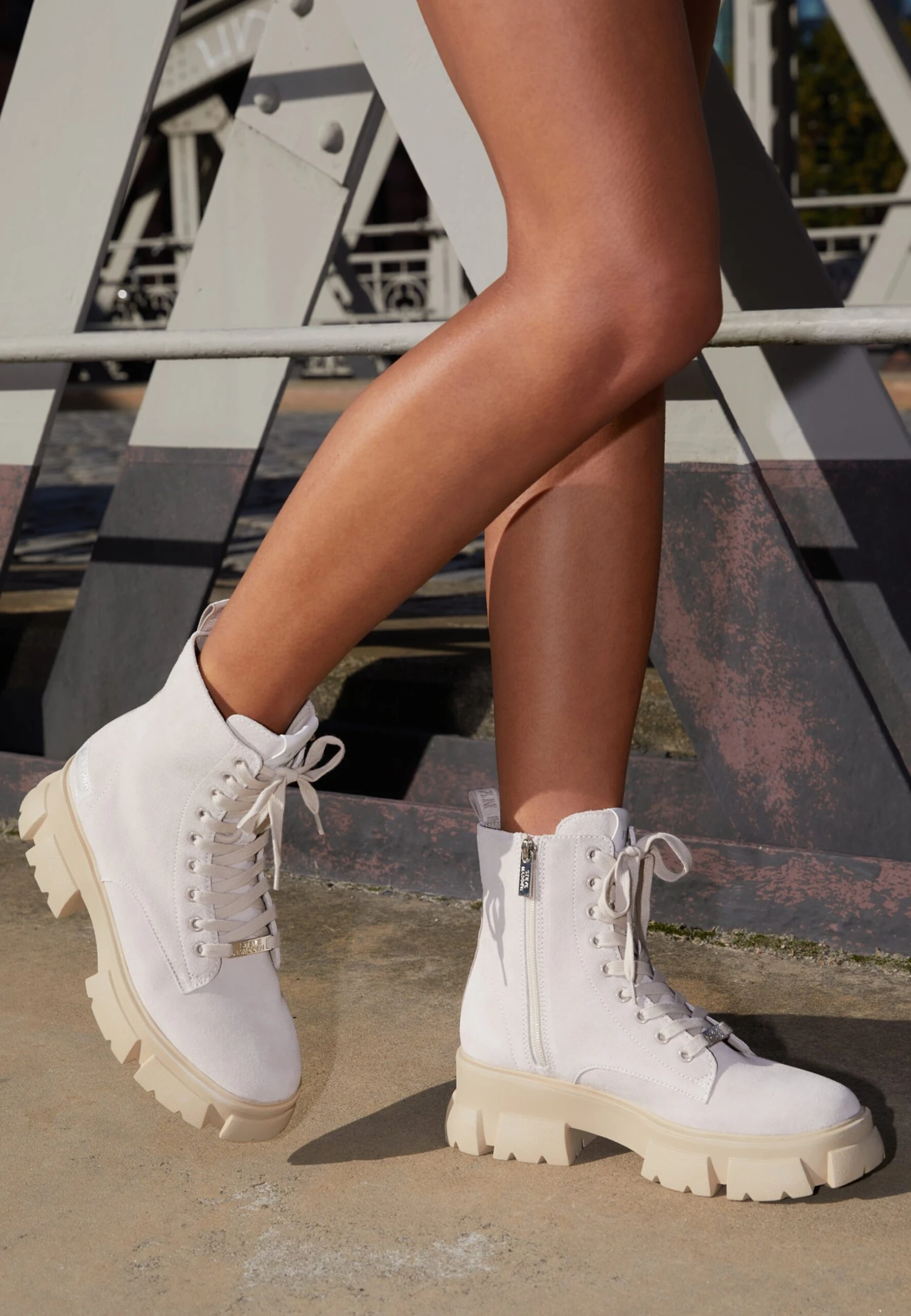 Steve Madden Tanker - Enkellaarsjes Met Plateauzool - Beige 2 Steve Madden Tanker - Enkellaarsjes Met Plateauzool - Beige - Afbeelding 2