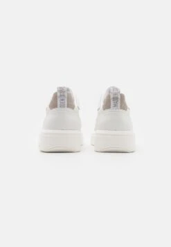 Steve Madden Flo - Sneakers Laag - White 8 Steve Madden Flo - Sneakers Laag - White -Steve Madden c900d4500d954c279a347bc902e4789c
