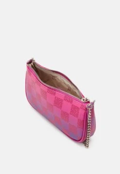 Steve Madden Burgento Set - Schoudertas - Pink Magenta -Steve Madden cfe79c272c154304a286926f0f9f8e3a