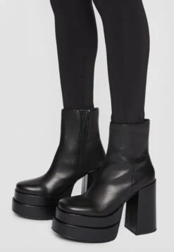Steve Madden Enkellaarsjes Met Plateauzool - Black -Steve Madden dce42eca8337494bb016d1e27a4302f6