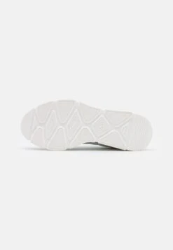 Steve Madden Pitty - Sneakers Laag - White/Pink 10 Steve Madden Pitty - Sneakers Laag - White/Pink -Steve Madden dd6798bdac5948199ea9466357b13ef8